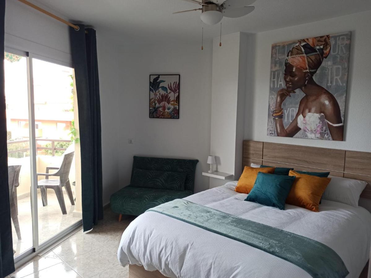 Appartamento Tropical y , contemporáneo cerca de la playa! Torremolinos Esterno foto