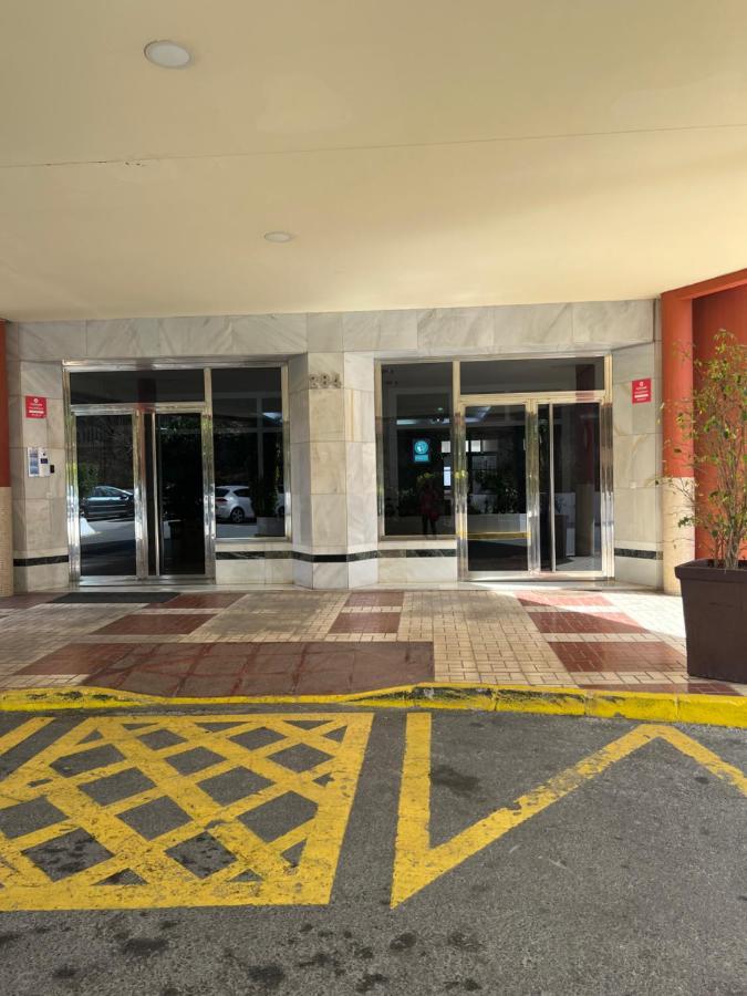 Appartamento Tropical y , contemporáneo cerca de la playa! Torremolinos Esterno foto